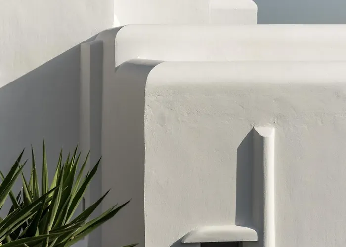 Отель Virtu On The Hill