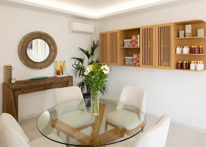 Virtu On The Hill Отель