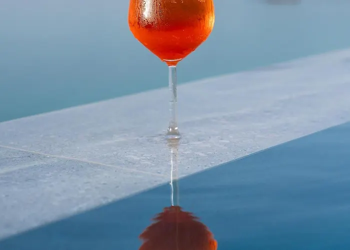 Отель Virtu On The Hill