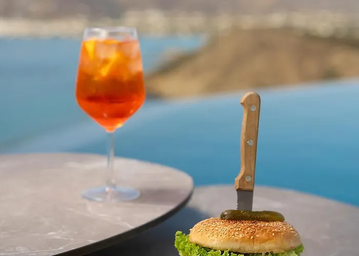 Virtu On The Hill Стелида