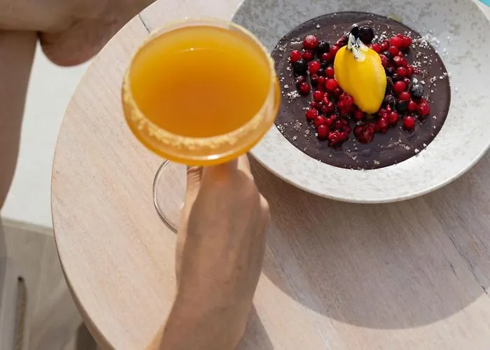 Отель Virtu On The Hill