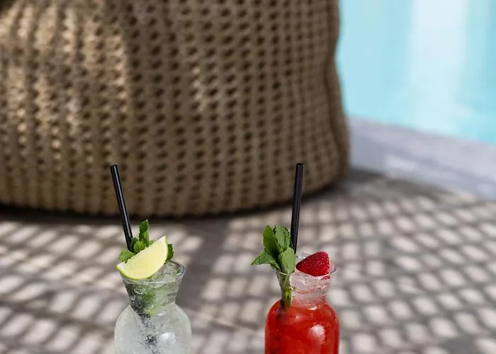 Virtu On The Hill Отель Стелида